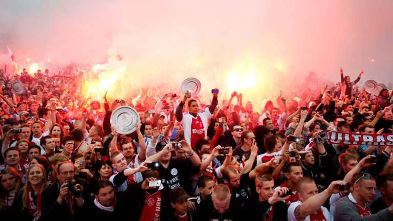 Who Are The Best Football Fans In Europe? ⚽ SmartBettingGuide.com