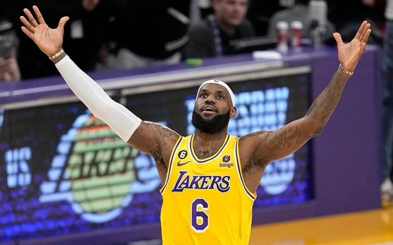 overvaluing-star-players-lebron-james overvaluing-star-players-lebron-james