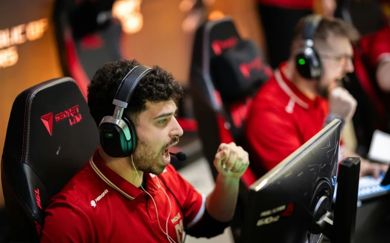 team-mouz