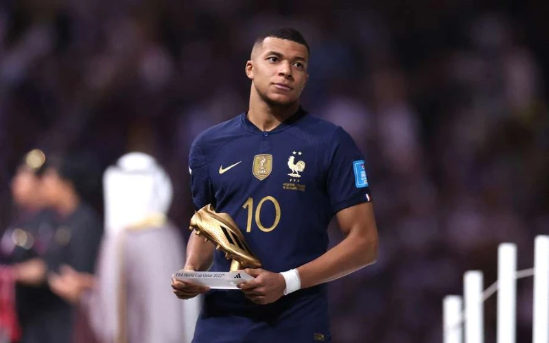 kylian-mbappe-world-cup-golden-boot-award